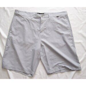 Men Travis Mathew Polyester Stripe Golf Shorts Sz 40 (MP224)
